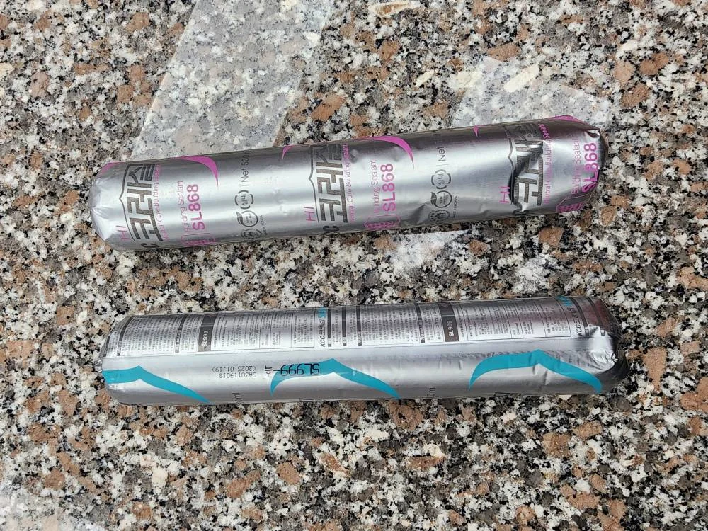 KCC SL868, Weather Seal Silicone, Black, 500ml