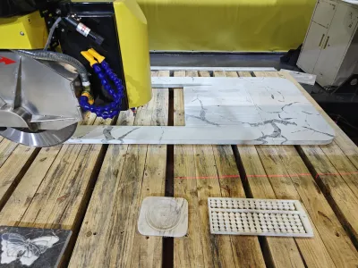 Zered 5A02, 5 Axis CNC Four linkage Bridge Saw Machine, w/Remote Control